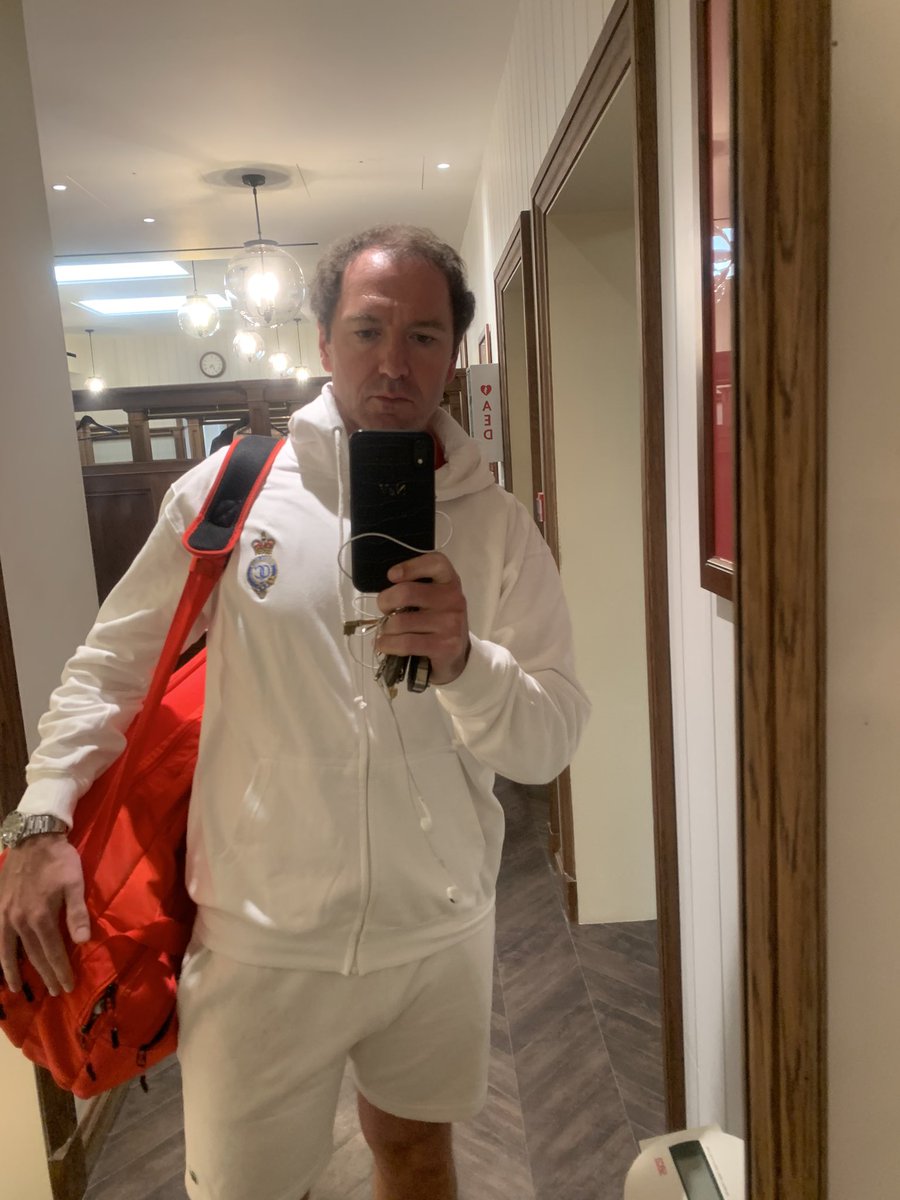 Been a hectic 24 hours of tennis! 4 wins in this seasons box league 💪 Absolutely stunning evening last night on the clay courts! <a href="/TheQueensClub/">The Queen's Club</a>