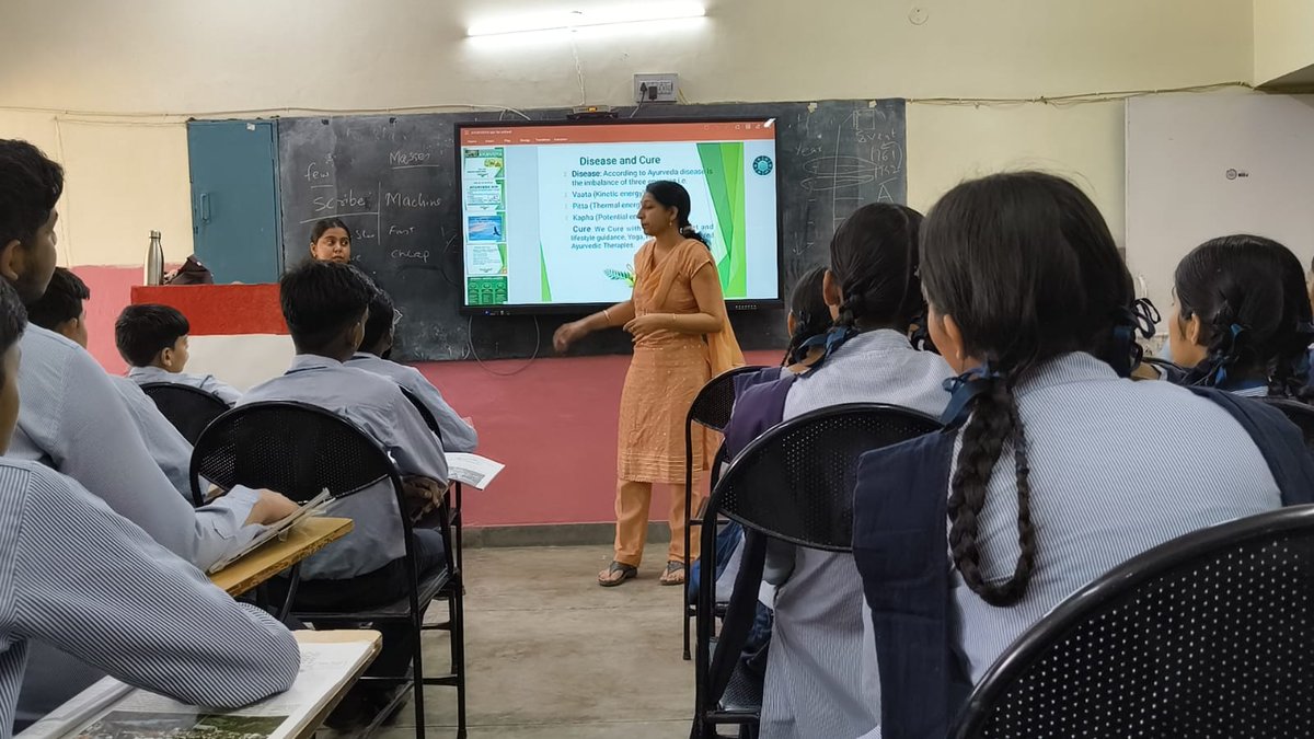 gmhs37c's tweet photo. Awareness Lecture on Drug-Free Lifestyle at GMHS-37C

An enlightening session was conducted by medical professionals in School, guiding students on the importance of a healthy, drug-free life. 
Say NO to drugs, YES to life!
@schooleduchd
@chandigarhadmn
#Unleashyourcreativity https://t.co/JjZOGInp8R