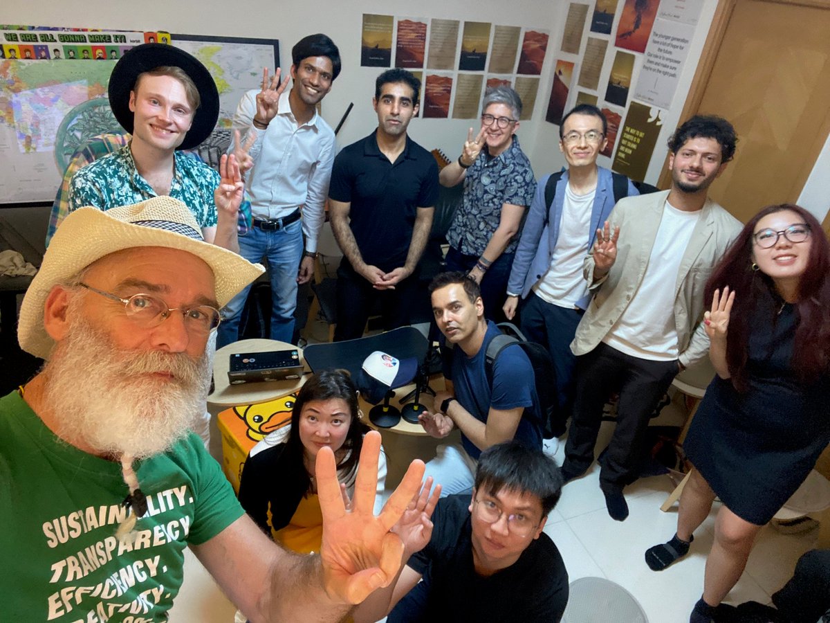 dynasty_labs_'s tweet image. Vibe Coding = Mind blowing 🤯✨

Yesterday, we had the pleasure of hosting “Vibe Coding and Chill” 🎉💻. Participants experienced firsthand how AI coding agents 🤖 revolutionize app development by handling much of the coding work

#VibeCoding #Replit #AICodingAgents