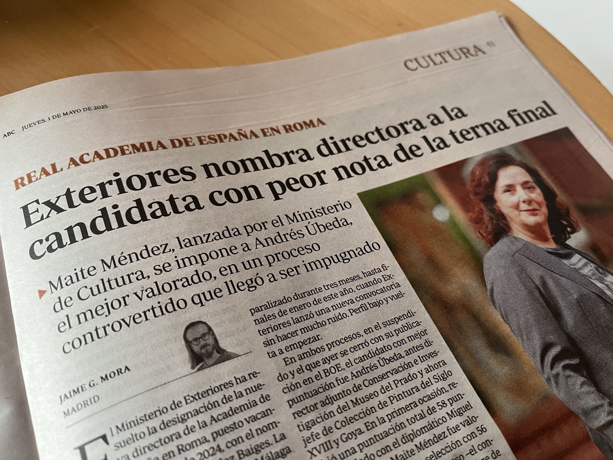 Para que darle un pez o enseñarle a pescar si puedes darle un carnet del PSOE.