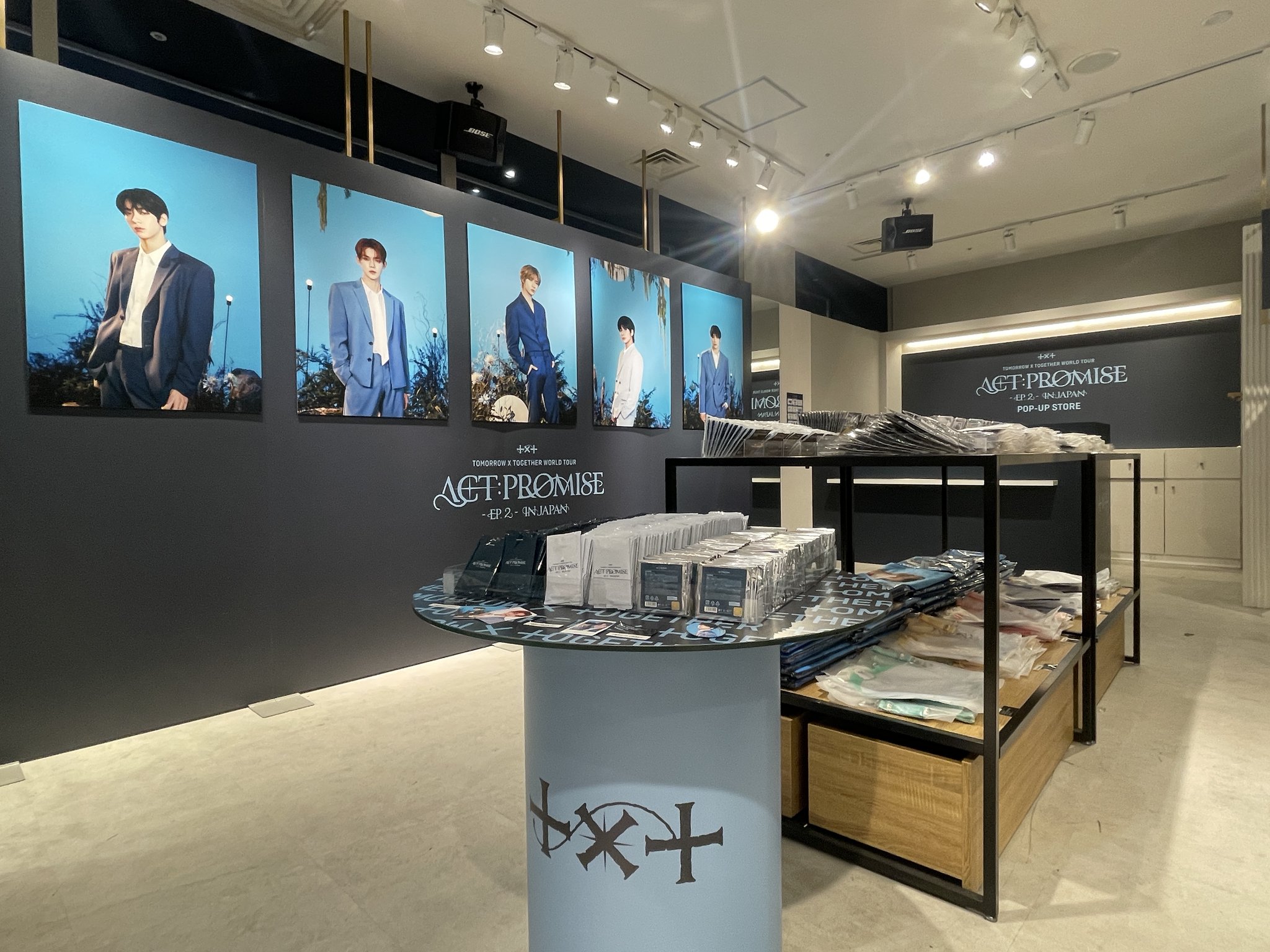 ⭐️非売品⭐️ TXT TOMORROWXTOGETHER 店内展示用パネル Gp2OfD8aYAMiBSO.jpg:large