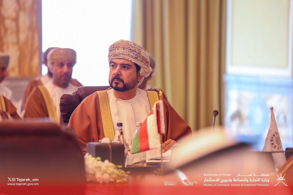 Tejarah_om's tweet photo. Additionally, the #Tawasol initiative was launched to enhance cooperation between the public and private sectors by establishing a joint mechanism and an effective platform that enables swift communication between investors and the entities responsible for trade and investment, bridging gaps in knowledge and available opportunities within the Gulf market.