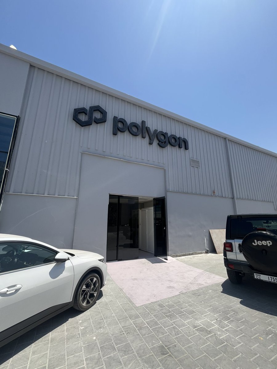 bleedingedgesci's tweet image. Gm gm todays venue is @0xPolygon’s Hadron Campus.
⏰Event is over subscribed so please arrive early at 2:30 as doors close at 3pm!