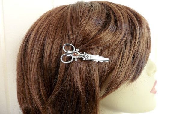 blythedollete's tweet photo. scissors style hair pins! https://t.co/fGcqlmj2Di