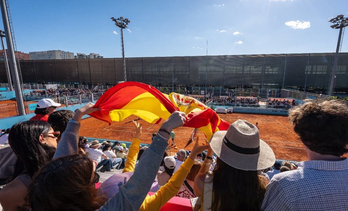 Lucho_Tennis's tweet photo. BET DISPONIBLE 🔥✅

QUARTS À MADRID 🇪🇸 

VOUS ÊTES CHAUDS ? 🍿

30 RT ♻️ | 120 LIKES ❤️ ET JE POSTE 

#TeamParieur https://t.co/mZTsLZ7tgr