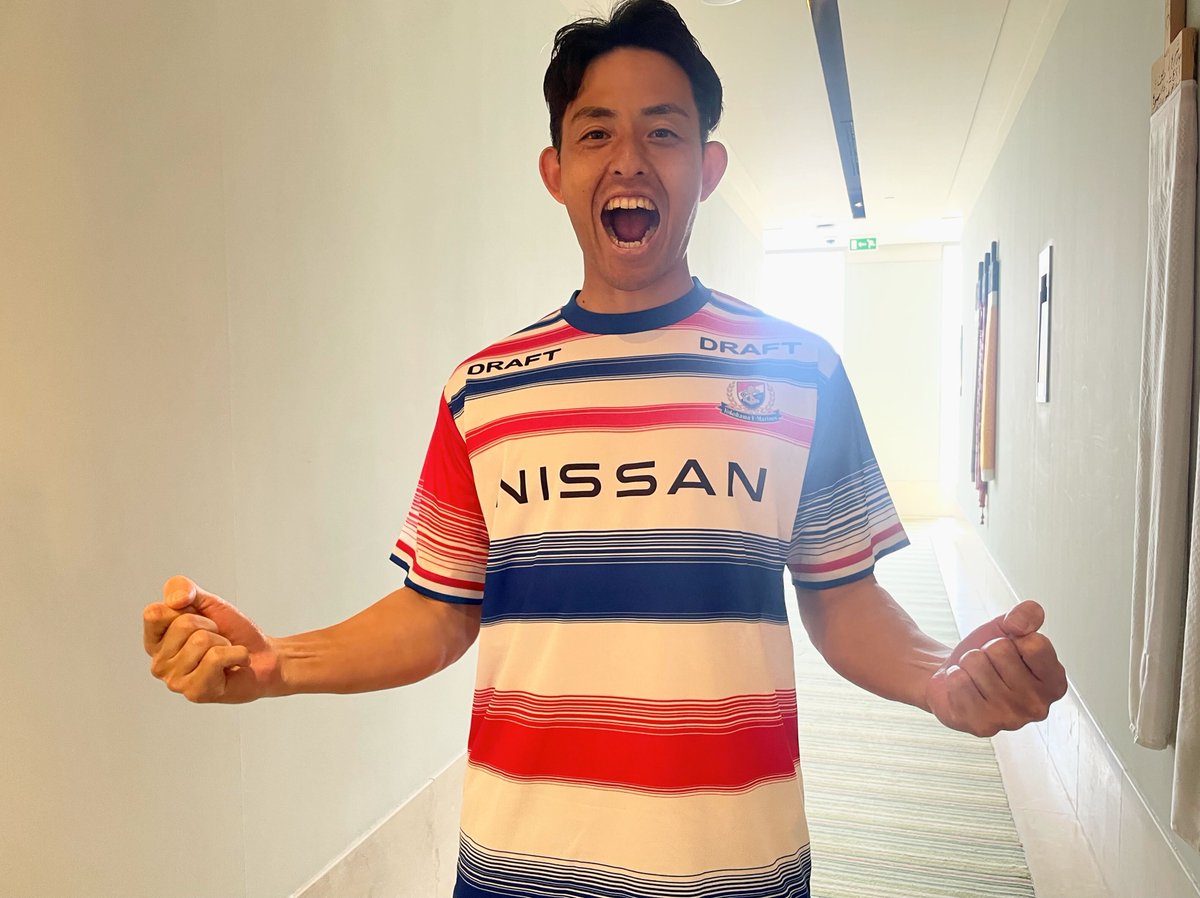 横浜F・マリノス　サイン入りユニフォーム　飯倉大樹　Lサイズ 横浜F・マリノス サイン入りユニフォーム 飯倉大樹 Lサイズ 横浜