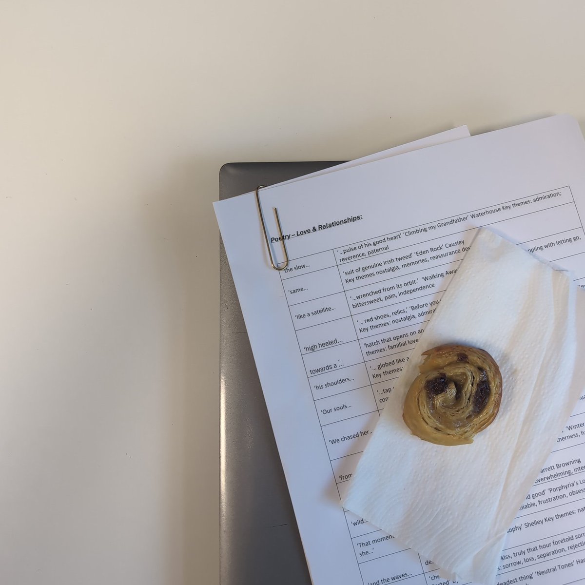 Lily Woods tweet media