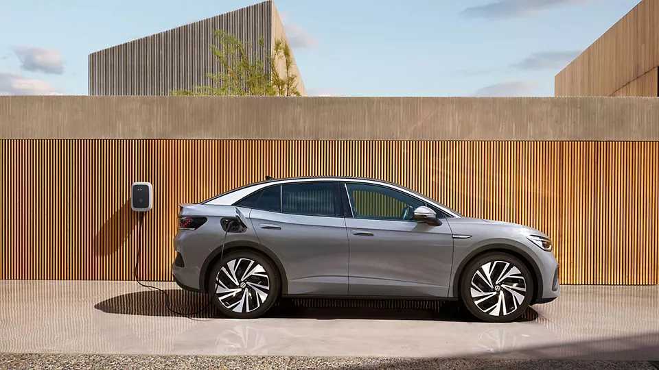 💪The number of EV drivers are up 38.9% year on year, but why? Here’s 5 reasons why most people made the switch!

✅Electric Car Growth Trends.
✅Zero Emissions
✅Lower Running Costs
✅Lower Maintenance Costs
✅Quick Charging Times

Ready to go eclectic?
👉ecs.page.link/2g52s
