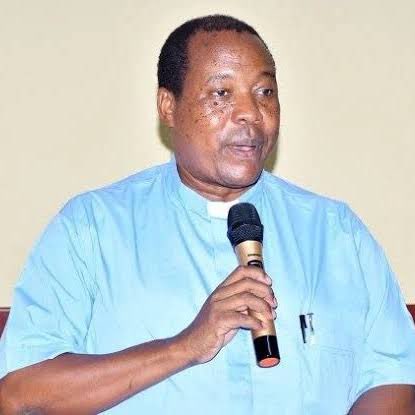 Onyesha upendo kwa katibu wa Balaza la Maaskofu wa kanisa katoliki Nchi Tanzania Padri Charles Kitimi ambeye ameshambulia na watu wasiojulikana, Siku zote amekuwa mstari wa mbele kukemea na kuhubiri kuhusu haki.