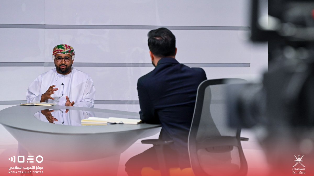 انطلاقا من أهمية الظهور الإعلامي الاحترافي عند التعامل مع وسائل الإعلام، نفذ #مركز_التدريب_الإعلامي بـ #وزارة_الإعلام برنامج "الظهور الإعلامي للخبراء" خلال الفترة من 27 أبريل إلى 1 مايو 2025.

هدف البرنامج الذي قدمه الإعلامي شربل راجي إلى تنمية مهارات المشاركين في التعامل مع