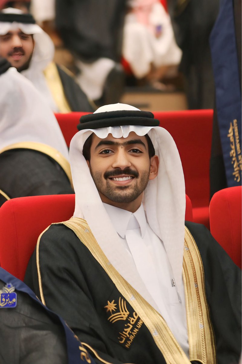 تشرفت بتغطية إعلامية لحفل خريجي وخريجات جامعة نجران تحت رعاية صاحب السمو الملكي الامير جلوي بن عبدالعزيز بن مساعد ال سعود   أمير منطقه نجران .