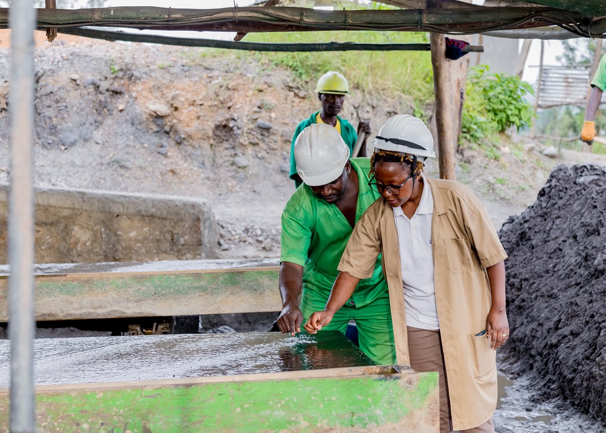 RTB_Rwanda's tweet photo. Happy #LabourDay ! As we celebrate, we reaffirm our commitment to creating sustainable jobs. By empowering youth with practical, market-driven skills, we're building a generation that doesn’t just seek work, but creates it, driving Rwanda’s economic transformation. #NanjyendiTVET https://t.co/dqGsMRdN8u