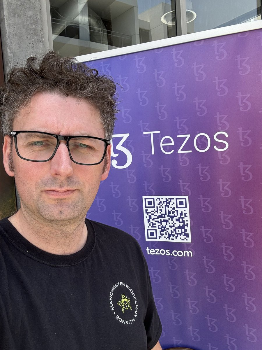 ianjamescox's tweet image. Tezos event completed at #Token2049Dubai
Very organic group of nice people talking web3 🤘
@tezos
Repping the @Mancweb3 tee as always