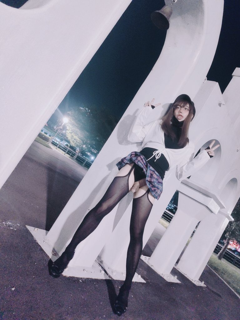 嗚哇哇哇，人家認輸了，明明是女英雄，卻在色影師面前露出敗北的阿黑顏是不是搞錯了什麼？
#露出 #深夜露出 #败北女英雄 
#敗北雌畜 #母人 #肉便器