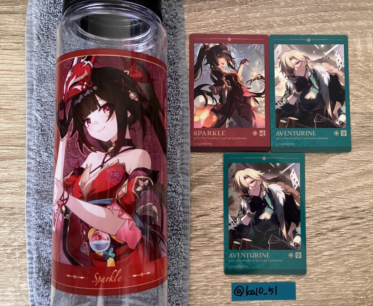 ka10_51's tweet photo. 【交換】崩壊スターレイル コラボ スシロー
譲）
ボトル：花火
カード：花火、アベンチュリン2枚
求)
同種レイシオ

＊コード未使用(使用品との交換の場合は使用させていただきます)
＊郵送又は都内、埼玉県内手渡し(要相談) https://t.co/9YDKVivY99