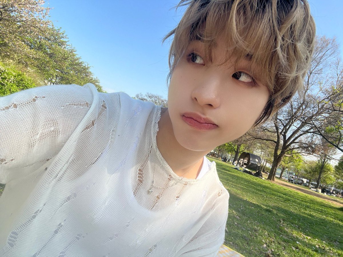 kuang107_'s tweet photo. Plus Chat 공식 커뮤니티 #타쿠마 백업 타래

250501
👀💭 https://t.co/vvDzN1h44t