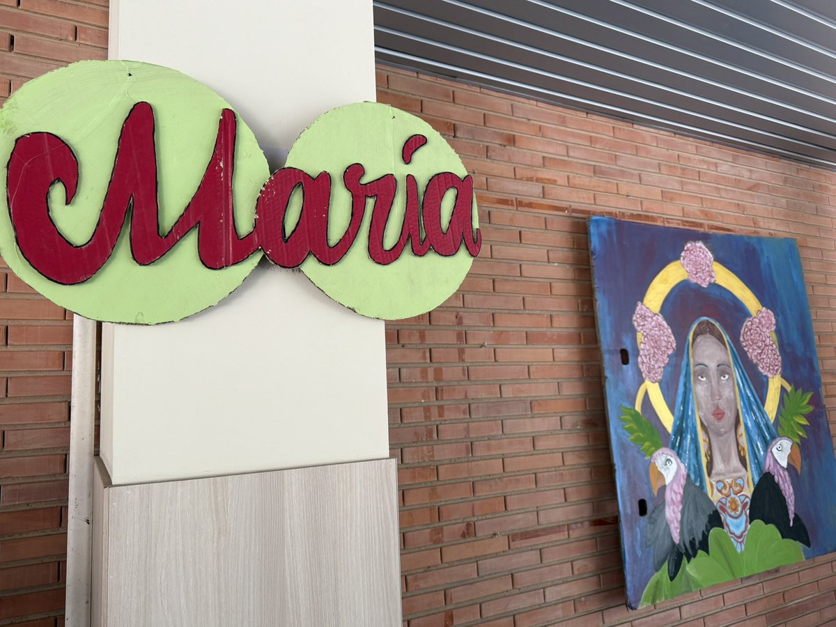🌸 Mayo, mes de María 🌸
En nuestro Centro celebramos el mes de mayo recordando con cariño y gratitud a María, madre de Jesús y madre De la Iglesia.
🙏 María es modelo de fe, escucha, valentía y servicio. Su vida nos inspira a decir “sí” con generosidad a las llamadas que