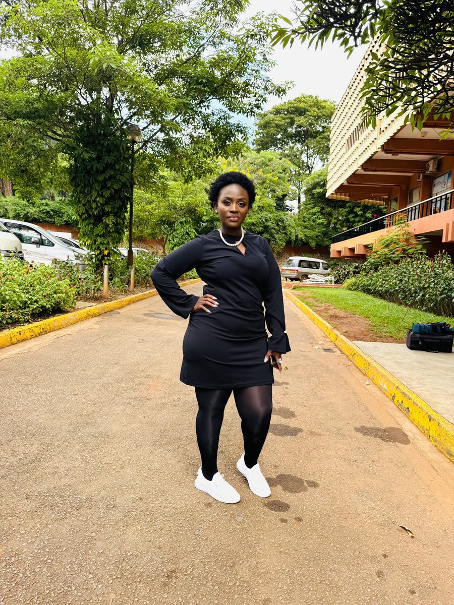 DoreenNasaasira's tweet photo. Lady in black 😎😎😎

#HappyLabourDay https://t.co/PcGQ7xYp9b
