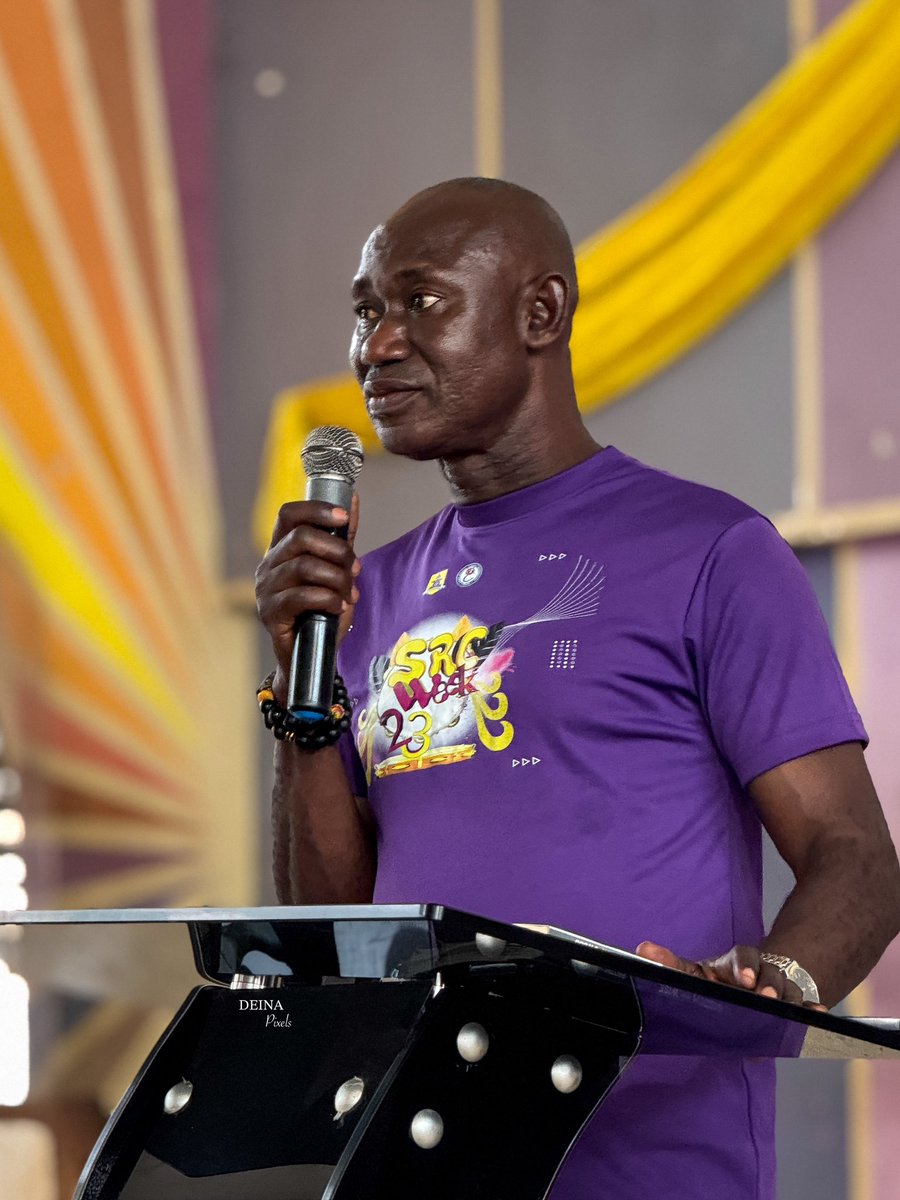 DeinaDaily tweet media