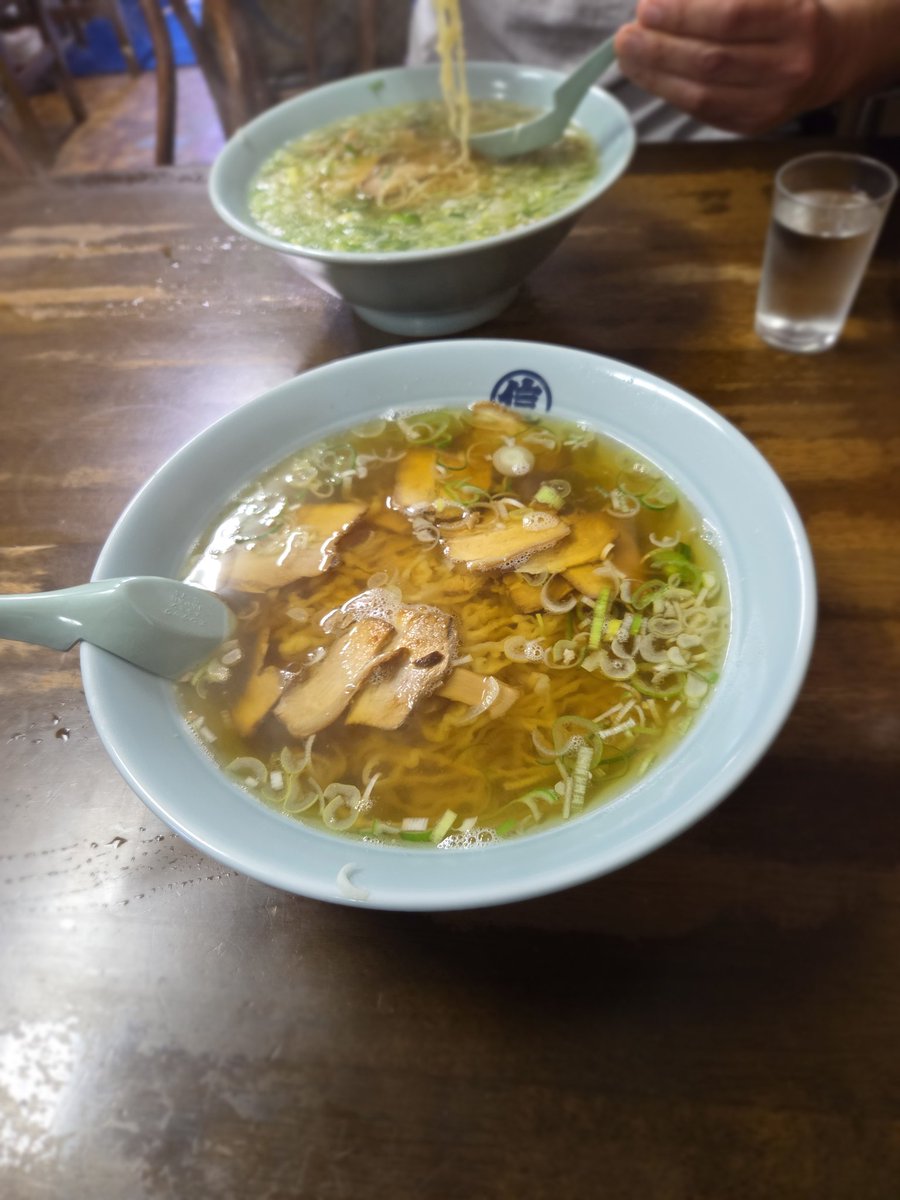 fQ2OERwUD922179's tweet photo. GW何も出来ないで居るから、後輩がお出かけに誘ってくれました😅
ラーメン🍜もパンも地元では食べられ無い美味しさでした😋
ご馳走さまでした🙇
#丸信ラーメン
#KANELBREAD https://t.co/MSbIqILzX8