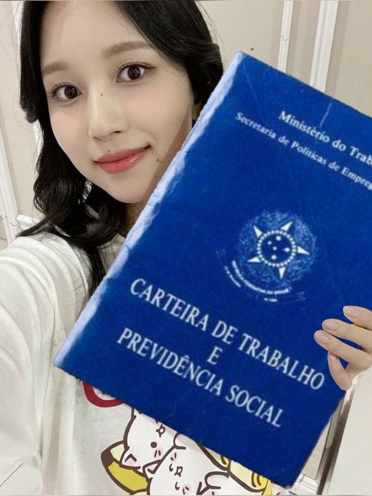 Babimotaah's tweet image. Feliz dia #1deMaio, trabalhador!
Hoje é dia de comemorar quem faz o Brasil acontecer. 
Separei achadinhos da Shopee pra quem rala o mês inteiro (e espera o INSS cair rs). Segue o fio!
#1deMaio #bomdia #DiadoTrabalhador #Gratidao