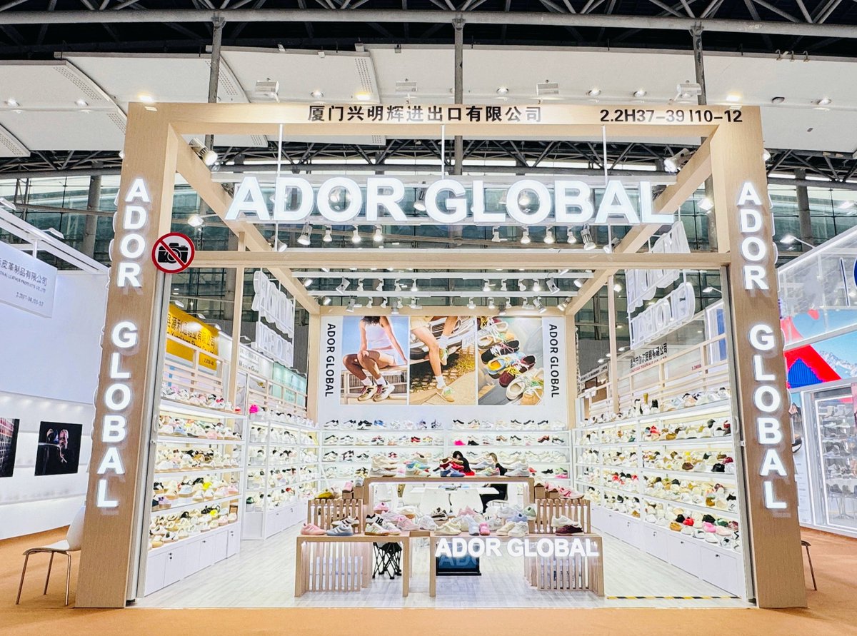 AdorGlobal's tweet photo. 🎉 A Fantastic Start at the 137th Canton Fair! 🎉

📍 Find us at:

AREA A, HALL 2.2

Booth No.: I10-12 &amp; H37-39 🗓️ Date: May 1st – 5th, 2025
 Our dedicated team is here to assist you and discuss potential collaborations.

 See you there!#ADORGLOBAL #LuckyStep #FashionSneakers https://t.co/vX05Mf9TpD
