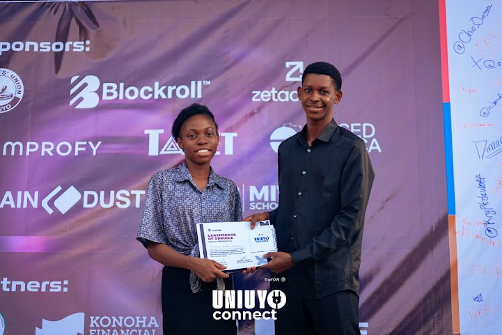 Special appreciation and certification to our hardworking volunteers. (5)

#TheFow loves y'all 

#UniuyoConnect