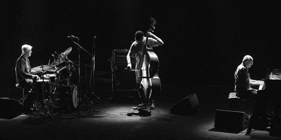 Moving On Music tweet media