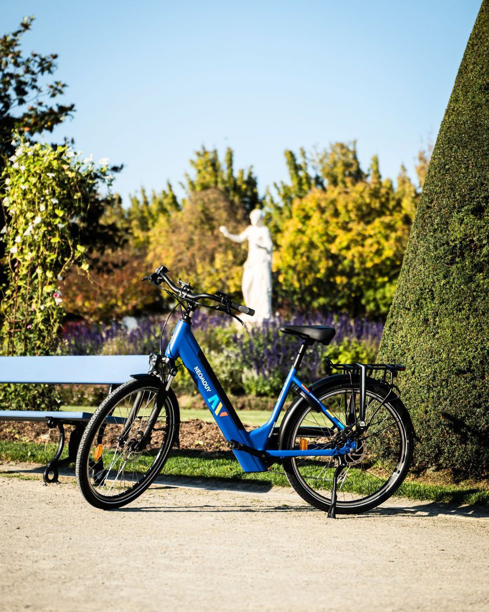 The sunshine is here—time to ride! 🚴‍♂️🌞

With longer days and shining sun, now’s the perfect time to ride. In the city or on the trails, our electric bikes will keep you comfortable and smiling!

Explore new places and reduce your carbon footprint while having fun!