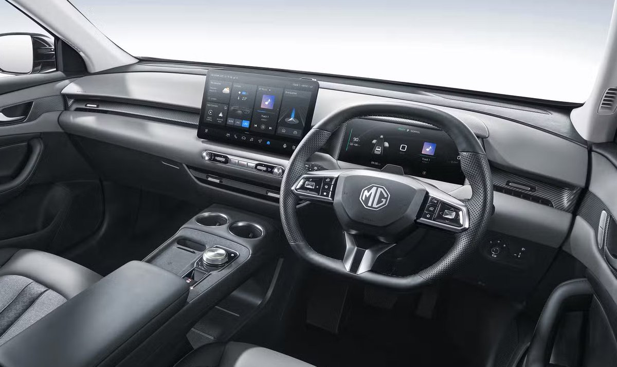 MG hitting it out of the park again!
The 2025 MG S5 EV lands next month – and it undercuts the BYD Atto 3.
Priced from $40,490 drive-away
Up to 430km range
125kW motor, fast charging up to 150kW
Free home charger for first 500 buyers
Affordable #EVs are here!