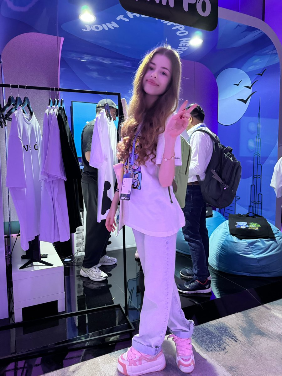 liluiris's tweet photo. I really enjoy #SuiBasecamp2025 :3☺️
@hippo_cto https://t.co/cxqLWHXHZ1