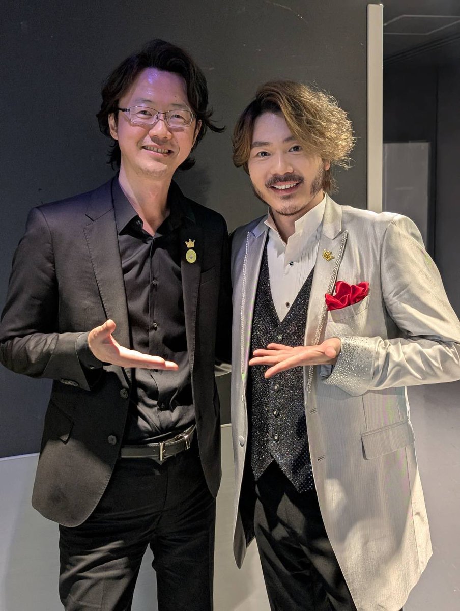 V_T_Sato's tweet image. 佐藤隆紀ファンミーティングin 福岡

「甘党のみんな大集合 in 福岡」

お越し下さいました皆様
ありがとうございました！！

皆様と一緒に楽しい時間を
過ごすことが出来ました！

またお会いしましょう！！
福岡ありがとぉーー！！！！

#佐藤隆紀
#大貫祐一郎
#甘党