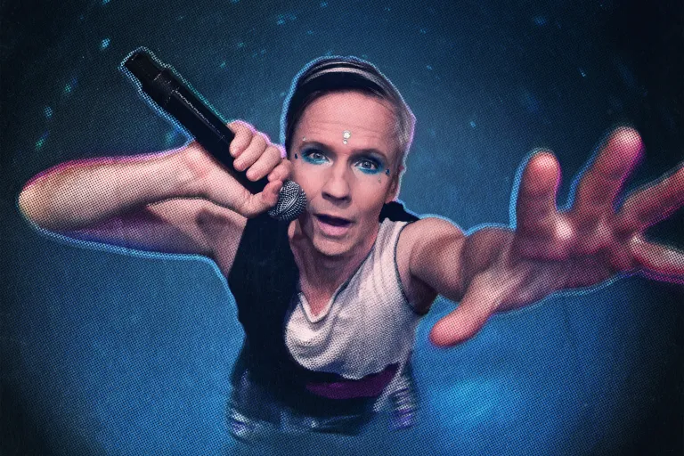 WhatsOnStage's tweet photo. Exclusive: John Cameron Mitchell to perform first West End concert https://t.co/4uQTLNGQaN https://t.co/sGM8gcqDOm