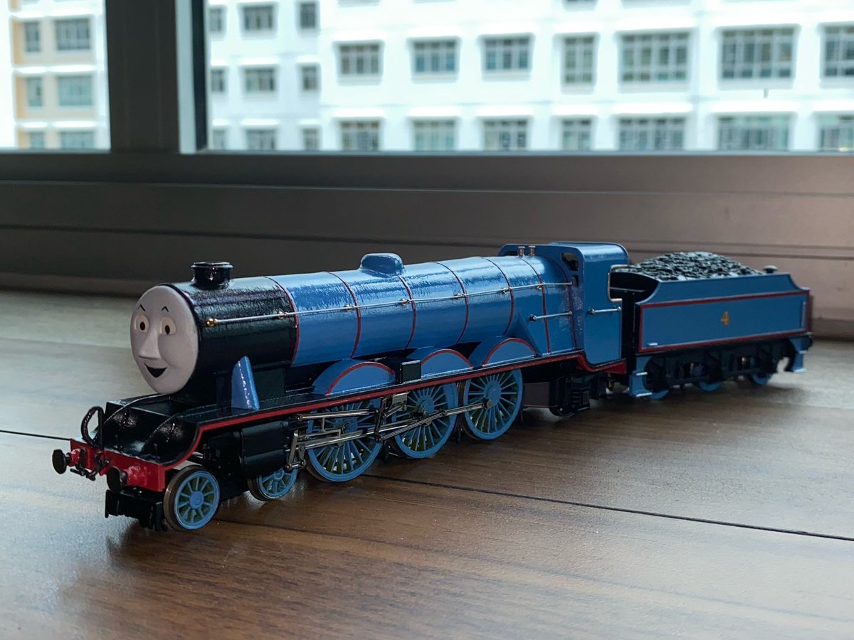 “I’m superior in every way, the pinnacle of locomotive engineering. Robust and reliable.”  

Shell design by @/Pix_ssbu on a Great Northern chassis modified for a lowered running board. Tender is from a 4P.

Face design by @/Thomasmodeller1