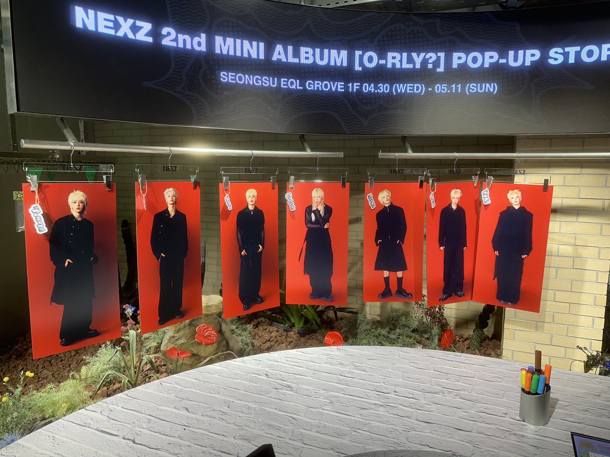 sundl0220's tweet photo. 幸福的快闪日✨
#NEXZ #넥스지 #O_RLY #넥스지팝업  #FANS_SHOP #팬즈샵 https://t.co/SCkgQnWbKU
