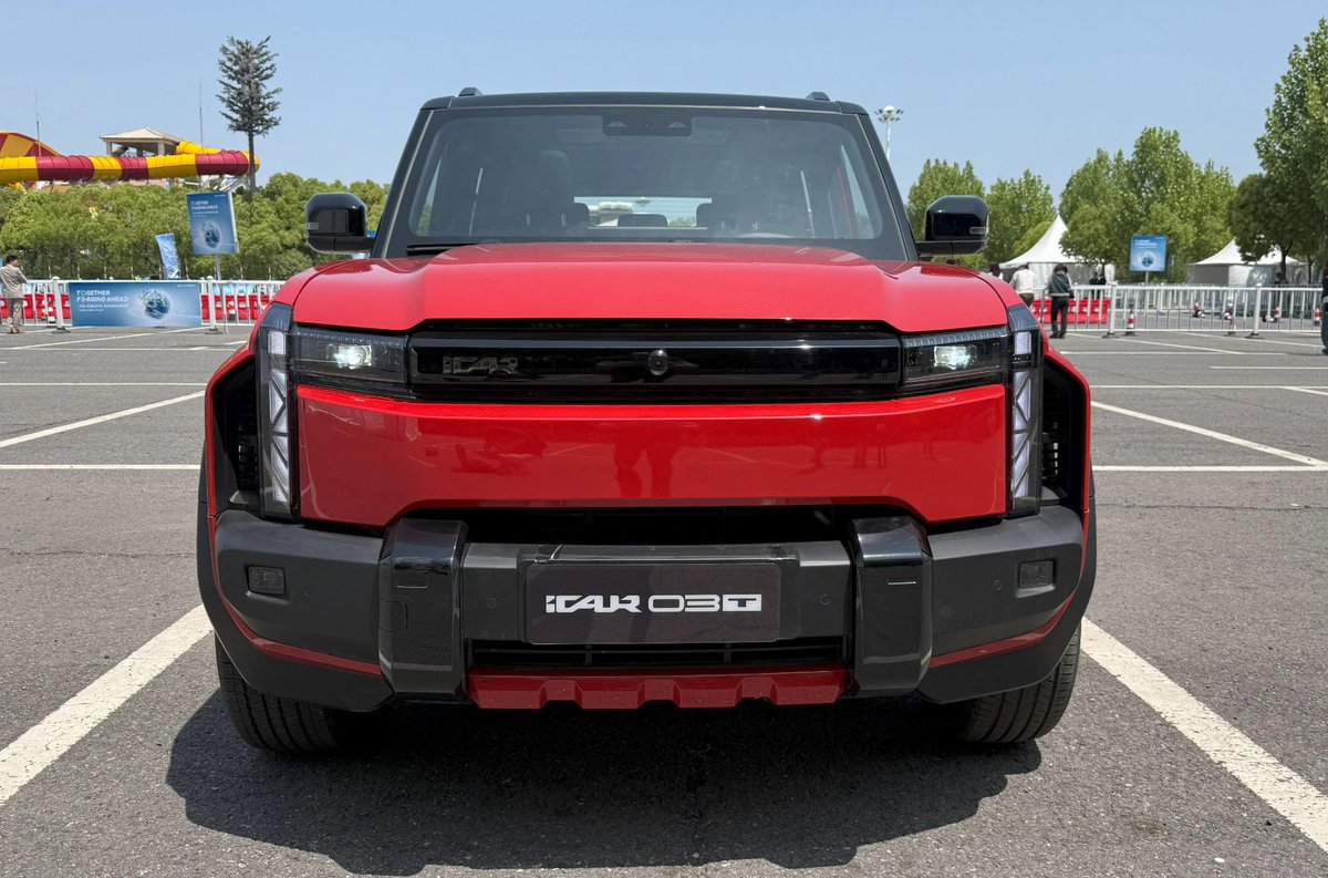 Finally, an EV competitor to the Suzuki jimny. Chery is bringing its iCar electric SUV brand to Australia! iCar 03, 03T, and V23 models V23 starts around A$21K in China! Boxy retro 4x4 looks, solar roofs, big tech screens Another player joins Australia's EV boom!