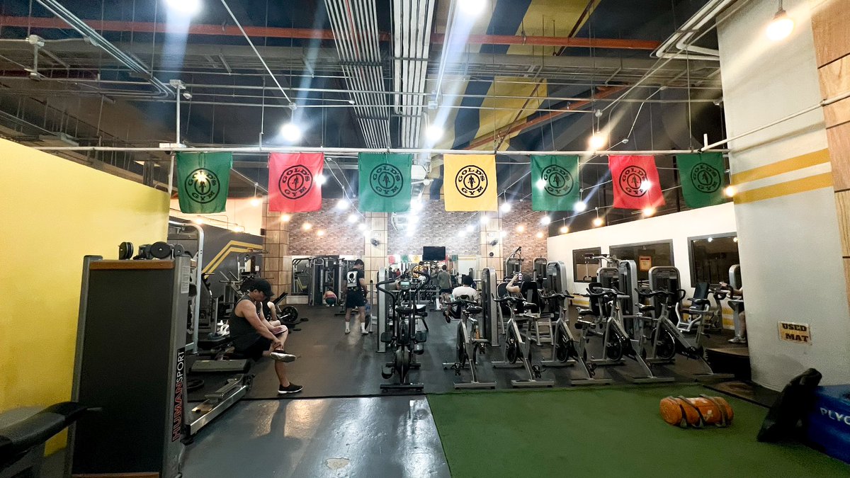 AranetaCity's tweet photo. Stronger every rep, bolder every day.πͺβ¨
This #LaborDay, reward yourself with a workout that pushes limits and builds strength, because you deserve it!πππ»
π Goldβs Gym, Manhattan Heights, Araneta City
#CityOfFirsts #AranetaCity #StrongerEveryRep https://t.co/mXl2J6gscQ