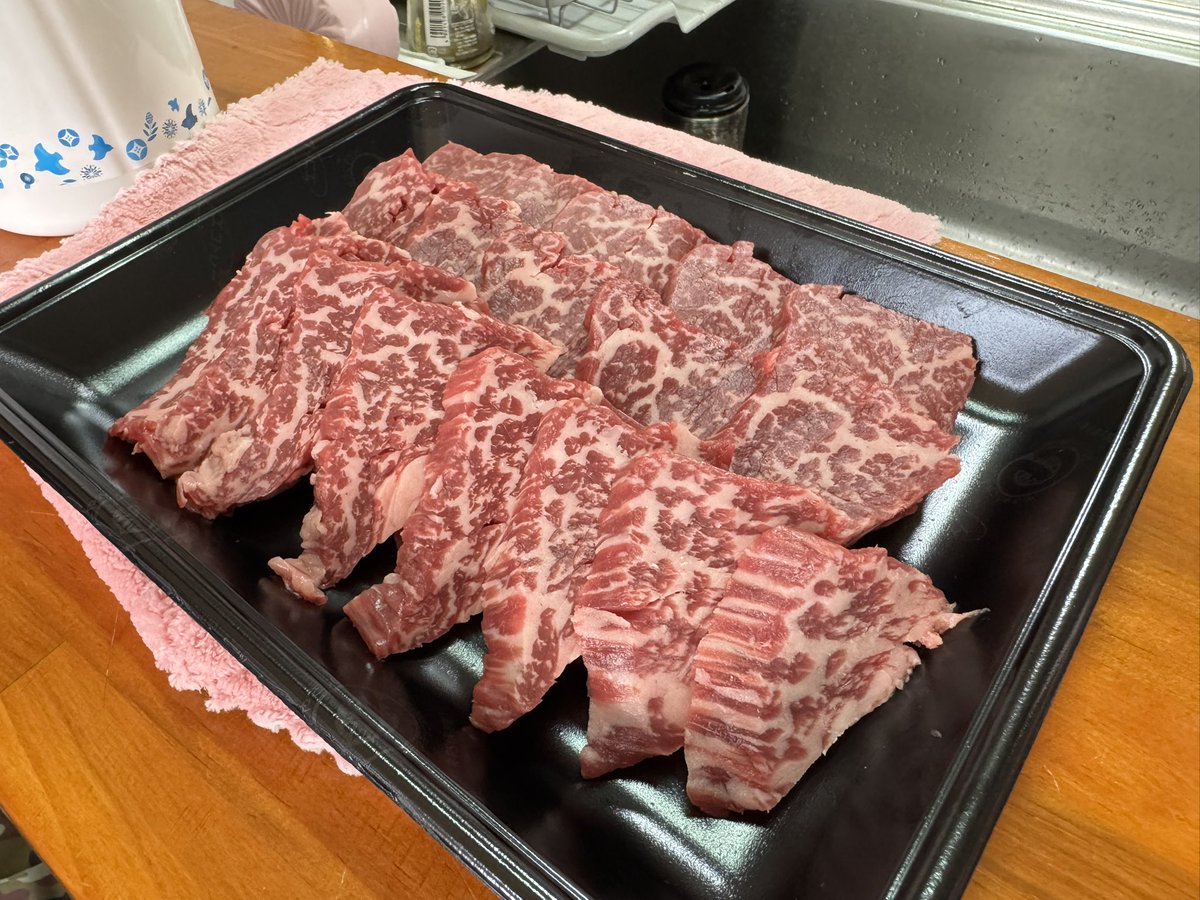 ferrboro's tweet photo. ご縁がありまして、ぴりか会のBBQに参加してきやした🍖
厚切りで美味しくいただきました😋
お初の方もいて、Y3サ終から1年半以上経過したのに繋がりを持てる良いゲームだったんだなぁと改めて感じましたね😄 https://t.co/1gzWpiJ7W0