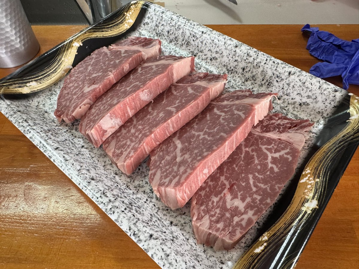 ferrboro's tweet photo. ご縁がありまして、ぴりか会のBBQに参加してきやした🍖
厚切りで美味しくいただきました😋
お初の方もいて、Y3サ終から1年半以上経過したのに繋がりを持てる良いゲームだったんだなぁと改めて感じましたね😄 https://t.co/1gzWpiJ7W0