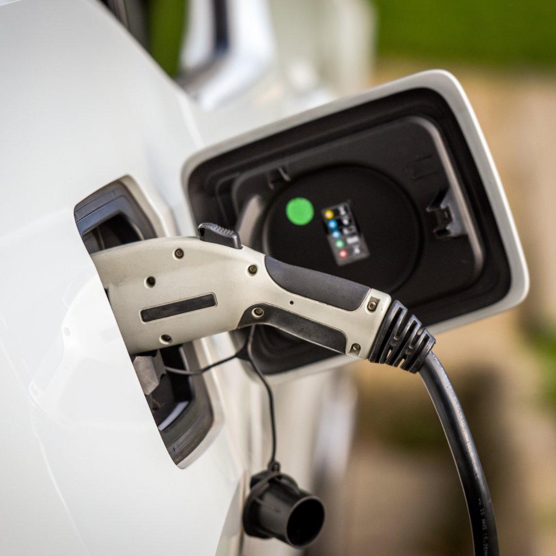Ireland needs 3,200 new public EV charge points this year.

But we’ve only added 700 in two years.

MPI is calling for more leadership, investment, and coordination to deliver on EV targets - before emissions rise further.

#EVCharging #ClimateAction #Transport2030
