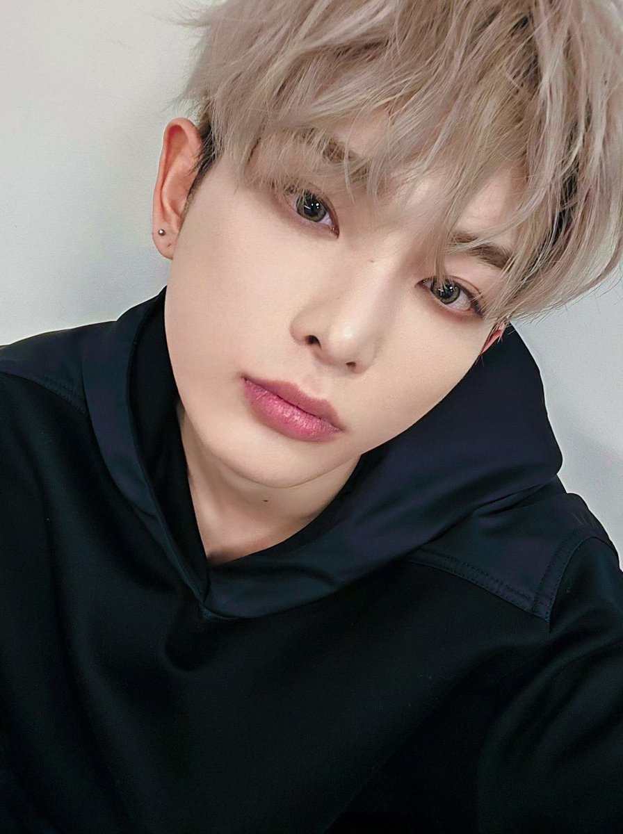 하루아 웨이보 생일 포스트

❤Happy Birthday HARUA❤

#하루아 #ハルア #HARUA