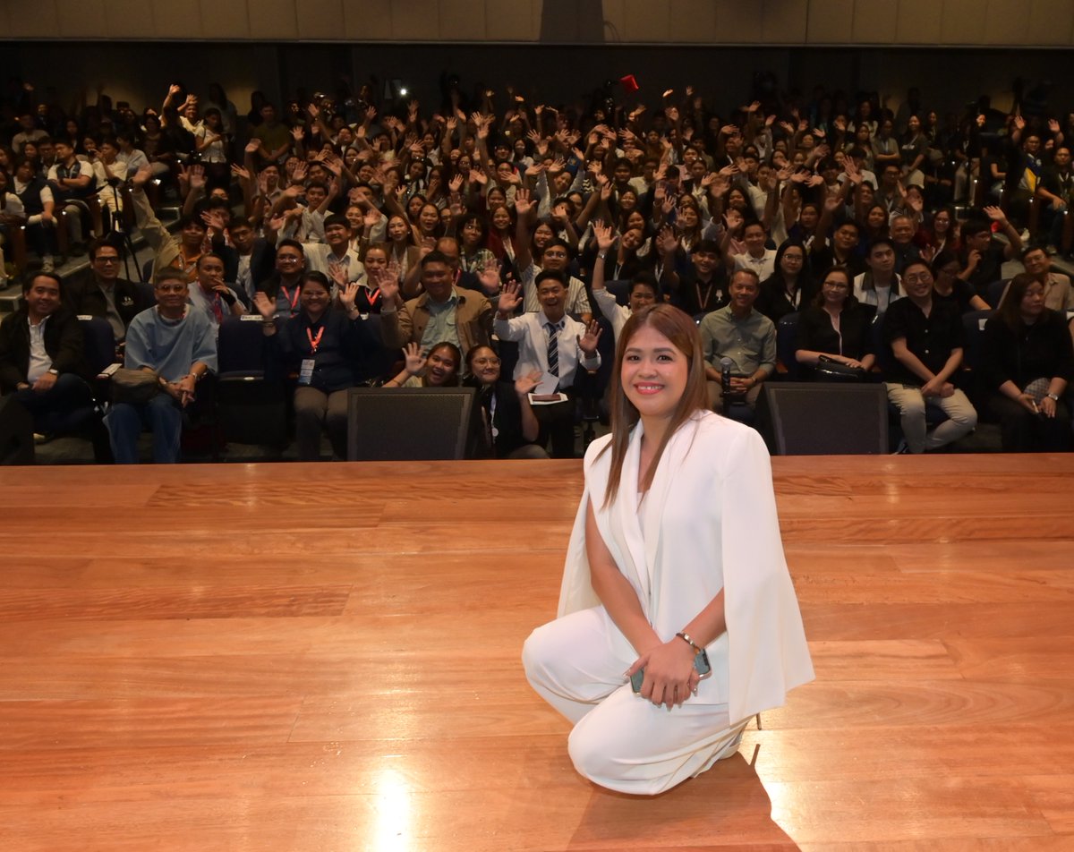 ABSCBNpr's tweet photo. Pambansang KUANtie Melai Cantiveros lit up #PinoyMediaCongress2025 to talk all about TV hosting. 🎤

#ABSCBN #WeArePACE #PACE50 #UMak #Kapamilya https://t.co/9EWrlbjcYB