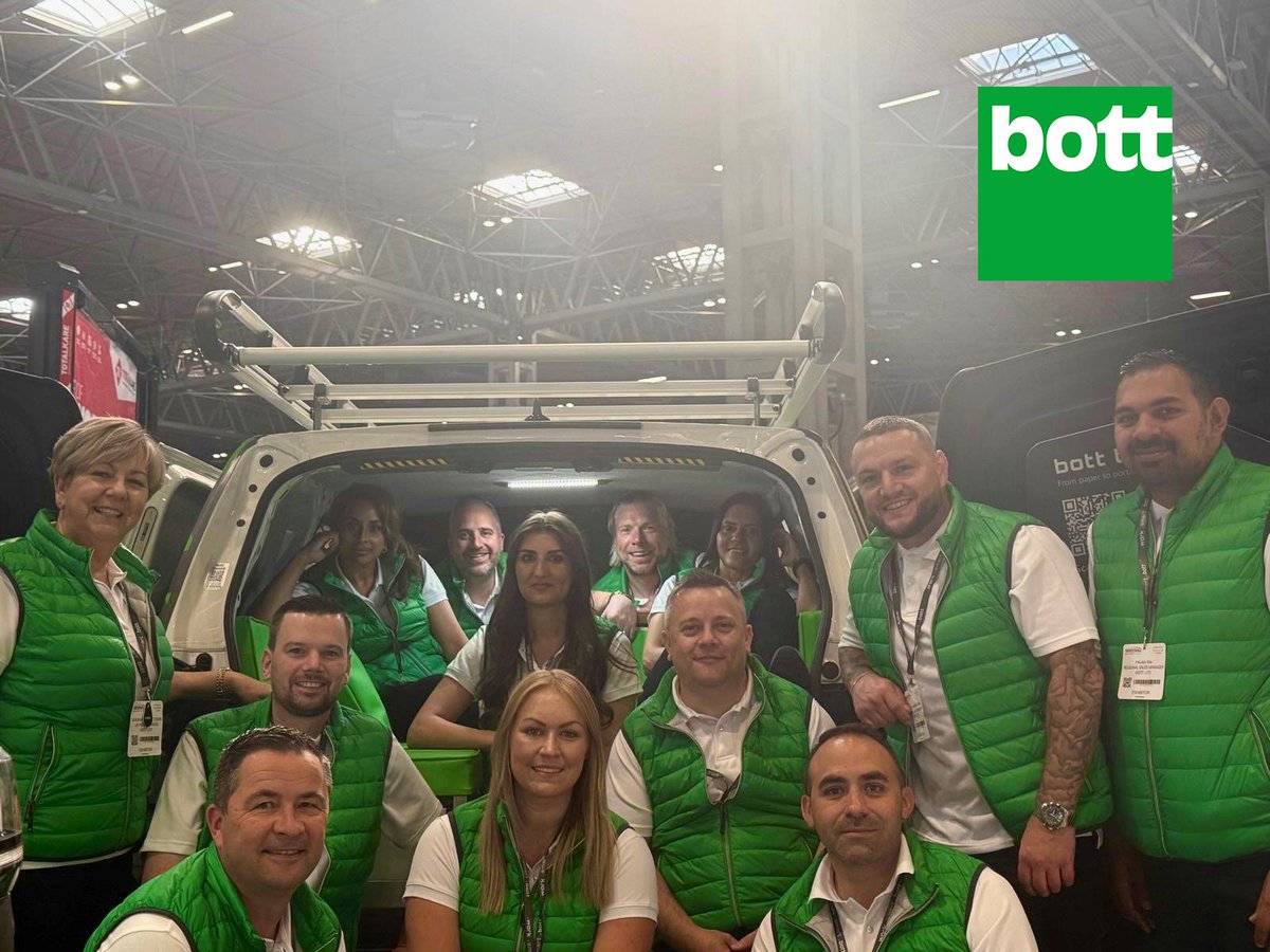Bott_Ltd's tweet image. It's the final day of the CV Show 2025! 🤩
Don’t miss your last chance to discover our fully integrated fleet solutions — from advanced electrical systems and safety upgrades to custom graphics, roof storage, locking options, and a wide range of accessories. Plus, check out the…