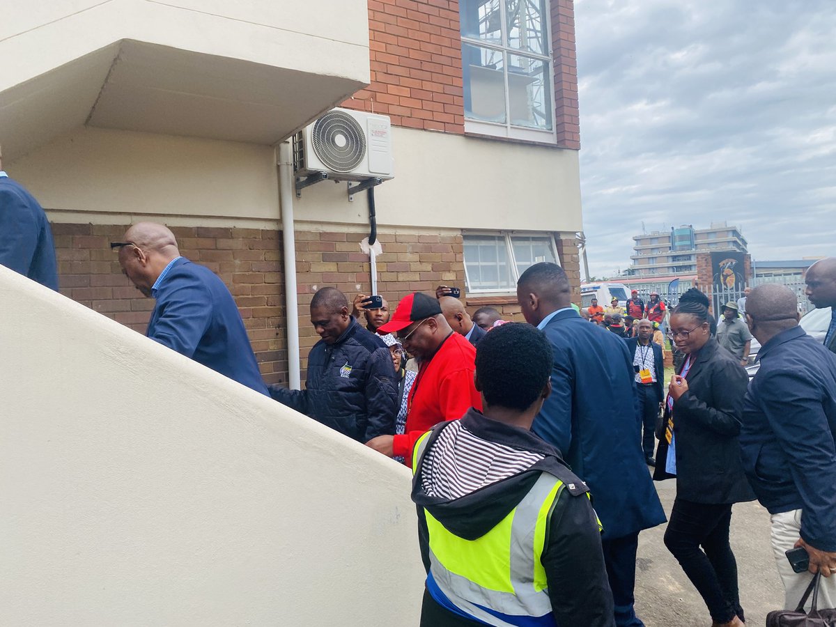 BayandaNewsTime's tweet photo. Paul Mashatile the Deputy President just arrived at the Curries Fountain to deliver a key not adress
#COSATU #WorkersDay https://t.co/laXSWPx5vz