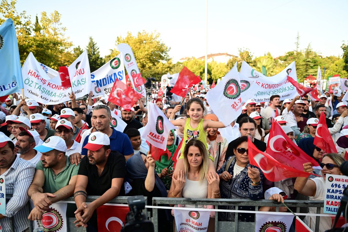 HAK-İŞ var, emek var, umut var!

#1Mayıs
#EmekVarsaUmutVar