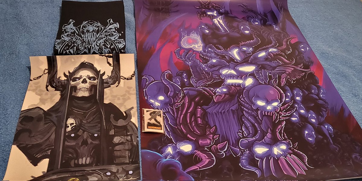 Dakareto's tweet photo. Thank you @HeroMart! I just had to get both Dage &amp; Nulgath Collection Bundles! Packed with nostalgic and beautiful goodies! 🧡💙

The prints are all brilliant! and I'm getting huge flashbacks to the Dage vs Nulgath 2012 Summer War! 🥰💖 #AQWorlds #HeroMart #Nulgath #Dage https://t.co/ra3bYUEjcT