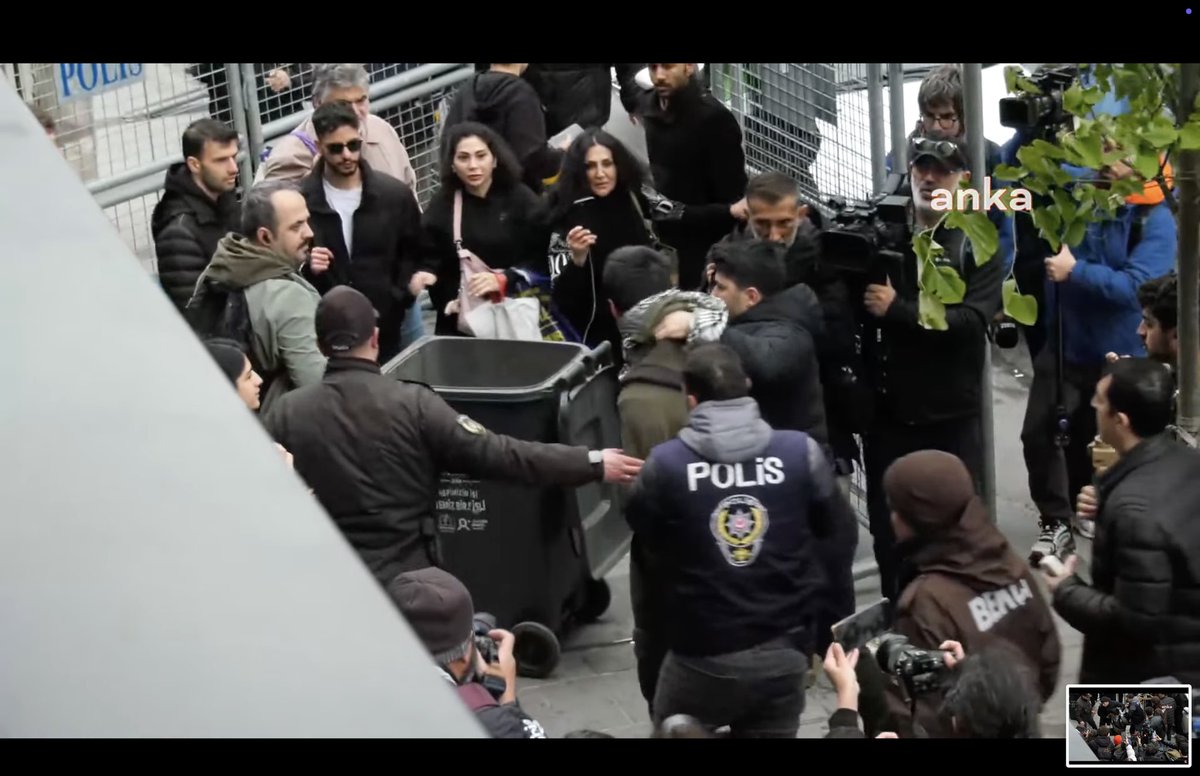 korku terörünüze karşı isyan ediyoruz! gözaltılarınıza, işkencelerinize rağmen binlerle şişli’deyiz! gözaltına alınan, işkenceye uğrayan arkadaşlarımız için tüm gün direnmeye devam edeceğiz.