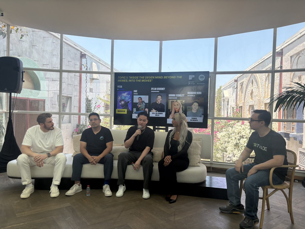 Altlierco's tweet image. DEGEN DAY is LIVE! ❤️‍🔥🐕 #Token2049 #XFORGE #OwnTheDoge