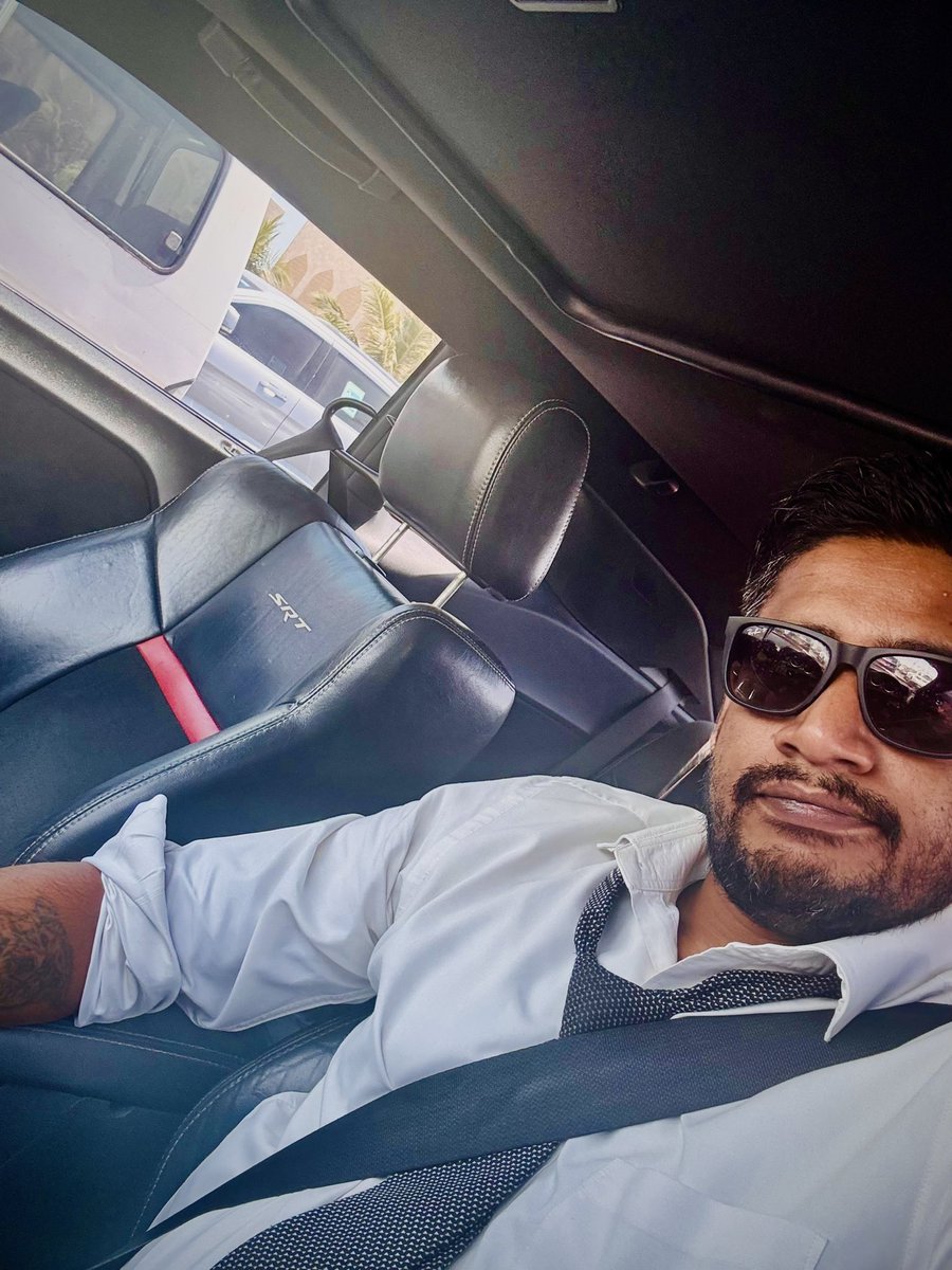 ඊයේ අරගෙන අප්ලෝඩ් කරන්න බැරි වෙච්චි පින්තූරයක් 😌👇🏻 36”C 🌞