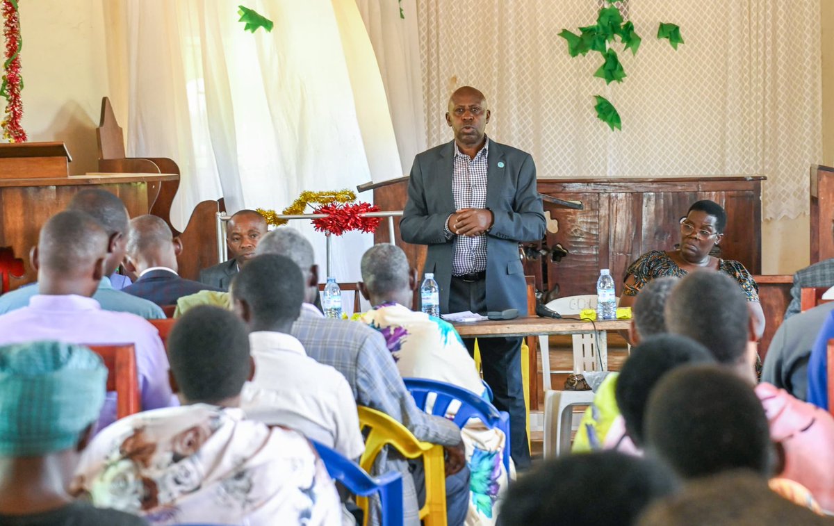 ugandan_patriot's tweet image. ..to book. He also committed to engaging PDM top management to have special consideration for affected victims in Lubiri &amp;amp; Nyabweyo.Some SACCO leaders were arrested &amp;amp; arraigned before  Kyakwanzi Magistrate court as further Investigations into various allegations are ongoing.(4/4)